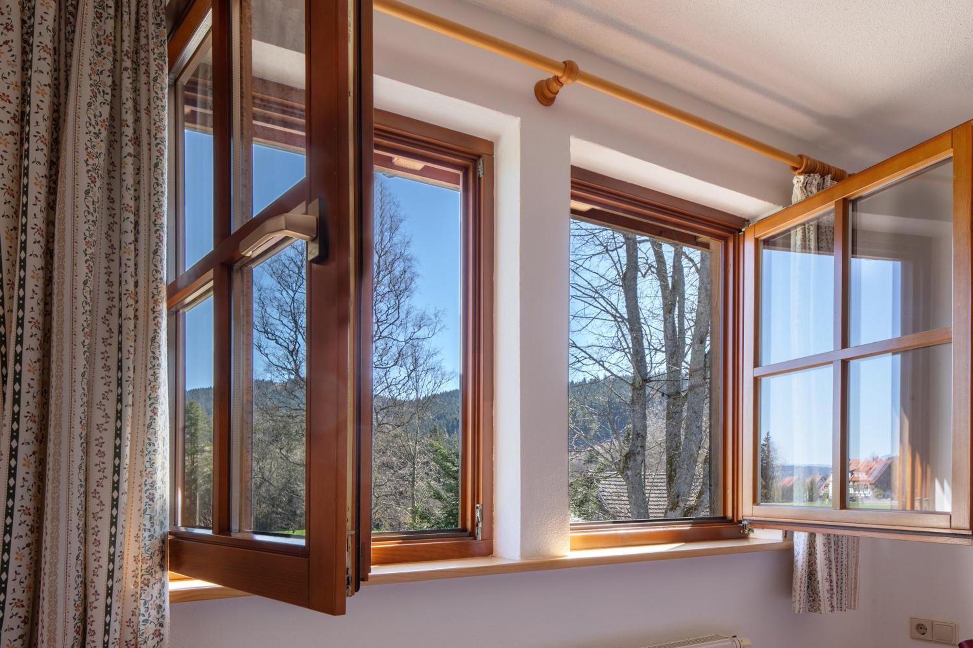 Hermeshof Und Biohaus ティティゼー・ノイシュタット エクステリア 写真