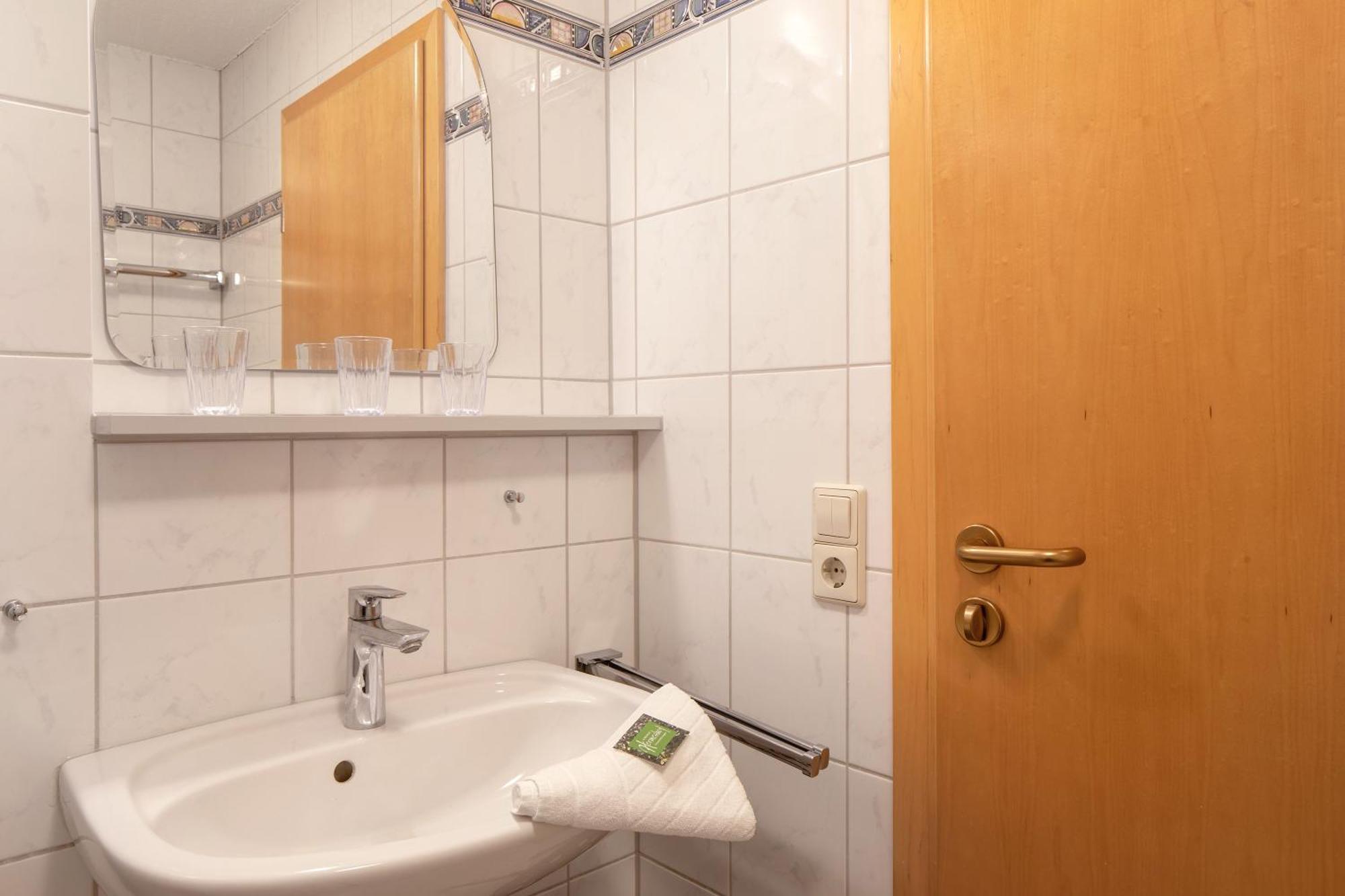 Hermeshof Und Biohaus ティティゼー・ノイシュタット エクステリア 写真